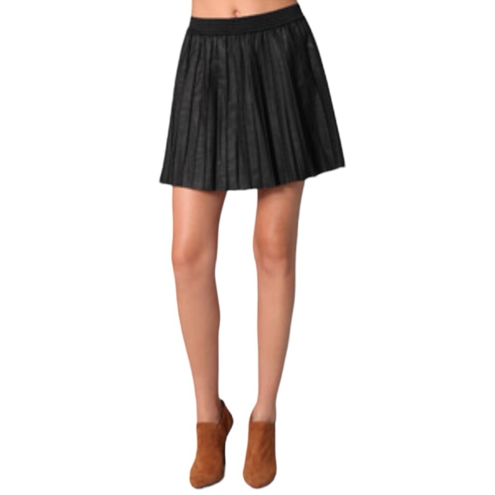 W118 by Walter Baker black pleated faux leather skirt